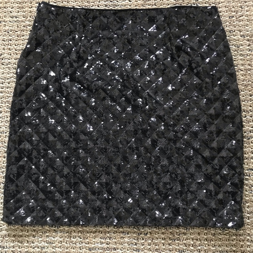 Perfect for Valentine’s Day ❤️ Sequined skirt